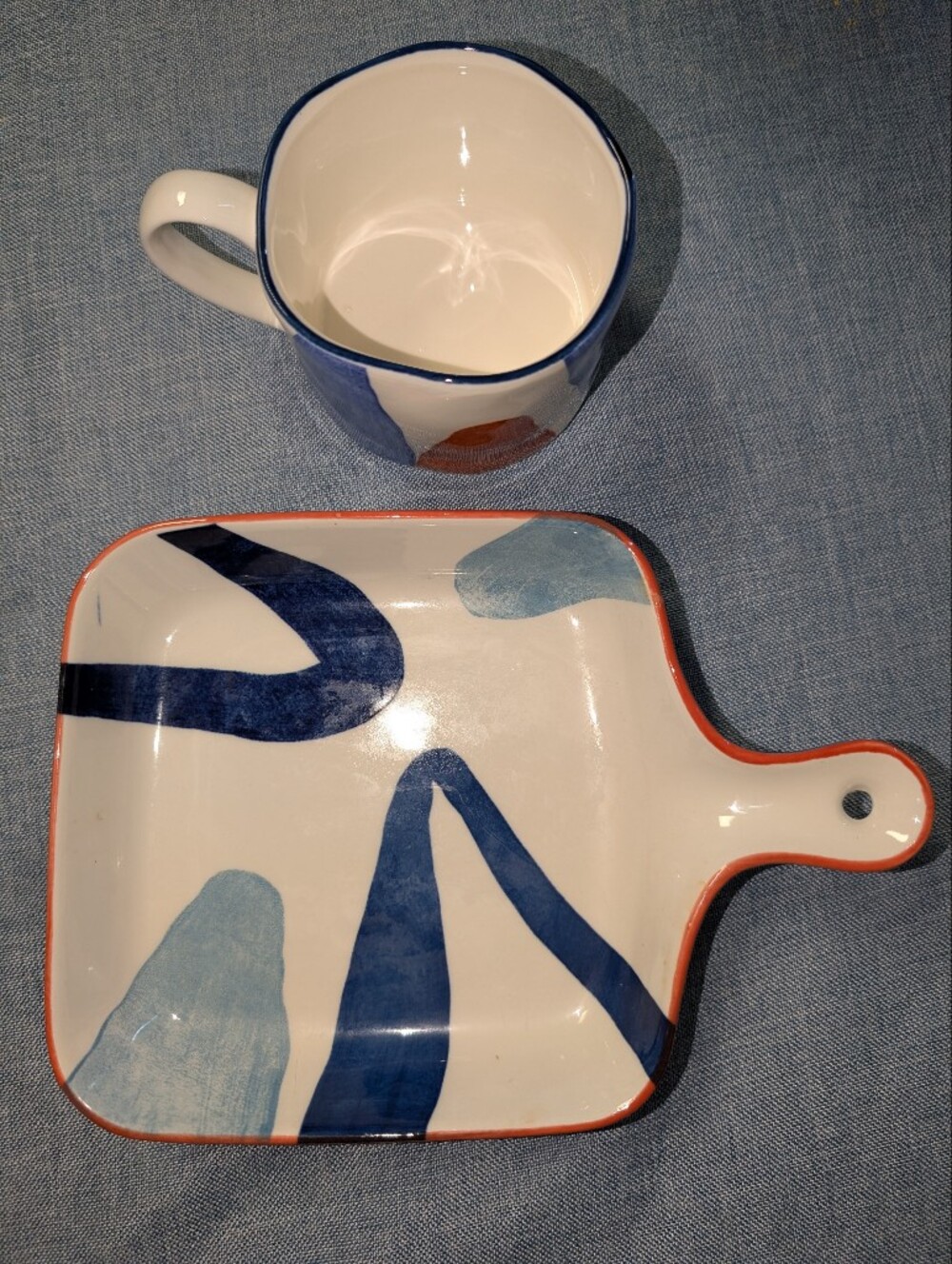 🔷 Danica Heirloom Blue & White Ceramic Mug & Serving Plate Set Abstract Design